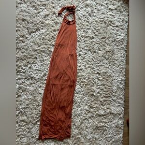 Gorgeous sunburnt backless long dress